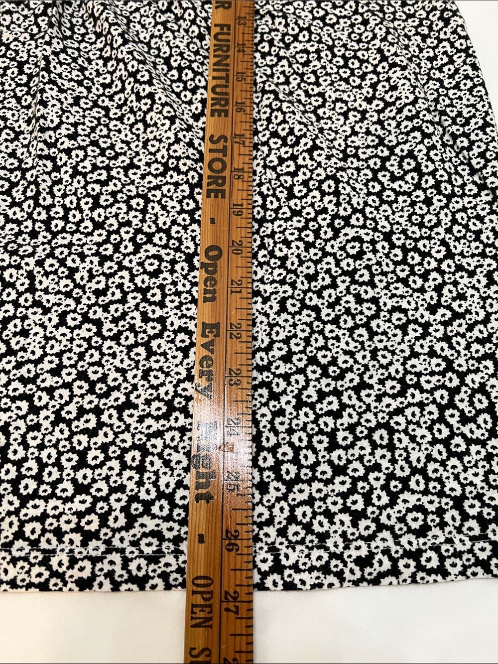 Christopher & Banks Black and White Floral Tie-Front Sleeveless Tank Top Relaxed - Picture 9 of 11